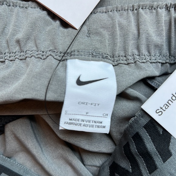 Nike Dri Fit Men’s shorts - Picture 4 of 5